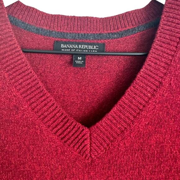 Banana Republic V-Neck Merino Wool Sweater Red M - Picture 6 of 6
